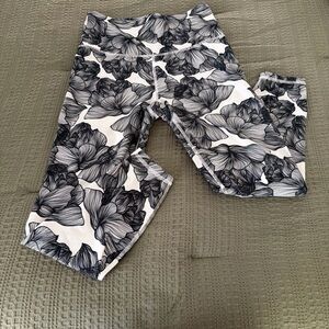 Balance Athletica Monochrome Floral Cropped Pants